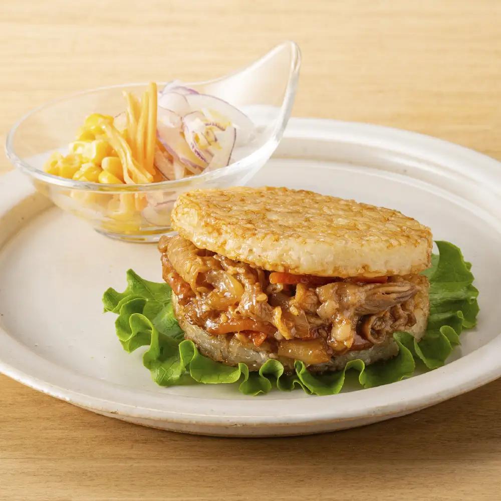 【 松屋フーズ 】 プルコギバーガー 20個入 2,400g （ 1個 120g ） プルコギ ライスバーガー バーガー ライスプレート お肉 肉 ニク にく 牛肉 牛 焼肉 タレ 醤油 おかず 軽食 食事 夜食 夕食 冷凍 電子レンジ
