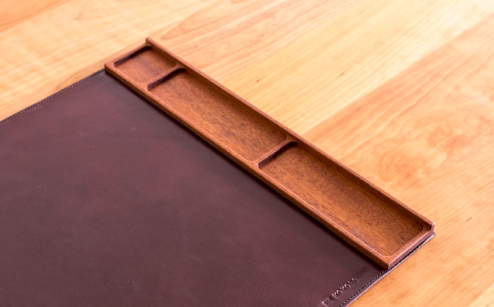 デスクマット ダークネイビー（ヴォーノ06）RYOCHI DESK MAT （リョーチ デスクマット）【R】 デスクマット レザー 革 マット マウスパッド 文房具 雑貨 日用品 人気 おすすめ 広島