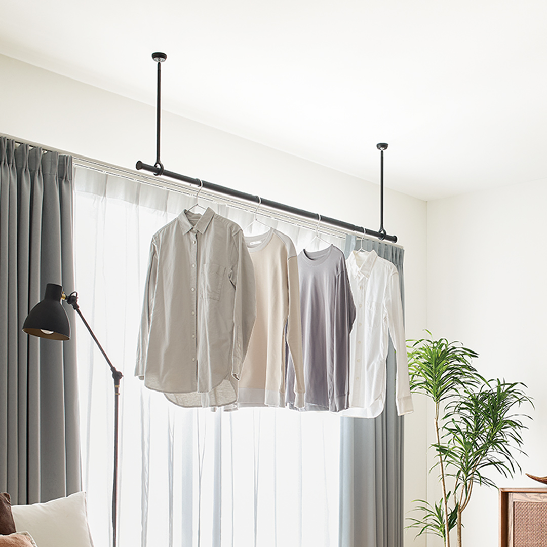 TOSO 簡単着脱・ゆれピタ機能がやさしい ランドリーバーLB-1 高さ25cm 伸縮ポール(Mサイズ付)黒 室内干し ランドリーバー ハンガーバー 花粉対策 簡単 取付 モノトーン ランドリールーム
