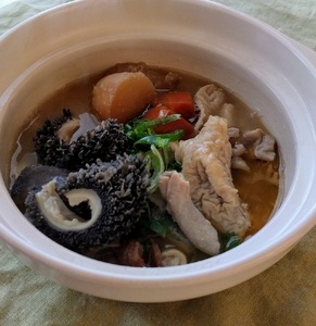 地元 ブランド 青山さんのやわらか 牛黒ミノ & 豚白モツ & 松岡屋 味噌 ・ 醤油 もつ鍋 の 具 や 煮込み 料理用 | 牛黒ミノ 豚白モツ 味噌 ミノ モツ もつ鍋 煮込み料理 長野県 信州 