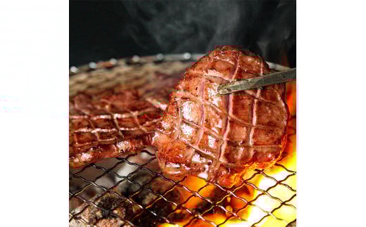 佐利の牛タン 厚切 塩味 1.1kg(220g×5P) 約9～11人分 牛肉 肉 お肉 牛たん 味付き 厚切り 焼肉 冷凍【株式会社佐利】tm239