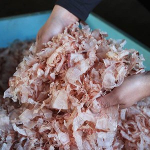 a30-222 　【定期便 3回】花かつお節(75g×8袋  セット)