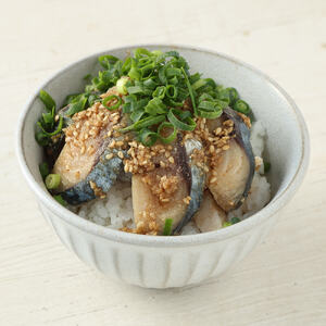 清水さばのしめ鯖2枚セット（即日〆ブランドゴマサバ中サイズ・1枚あたり約110g～130g）刺身 フィレ 寿司 おつまみ【R00125】