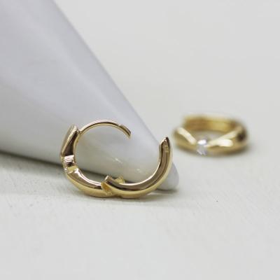 ふるさと納税 甲府市 K18 イエローゴールド ダイヤフープピアス 中折れ式 0.06ct 0111216 |  | 01