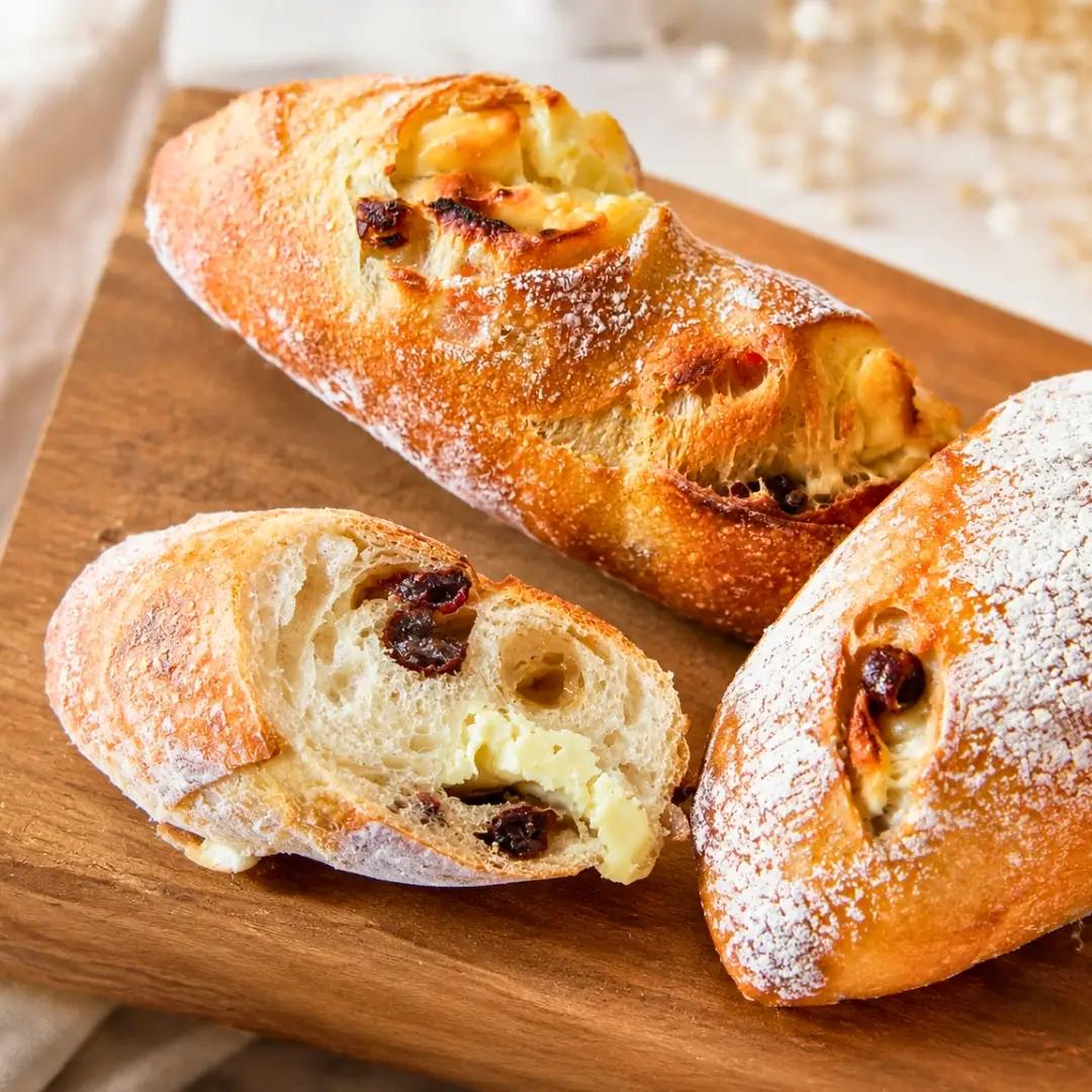 フランスパン ドライフルーツバゲットのクリームチーズ包み 10個入り