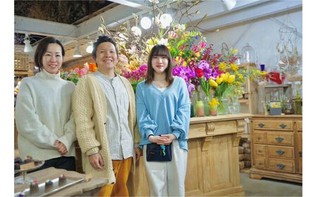 《定期便 3ヵ月》生花花束 ブーケL初回花瓶付【らんまん 花 植物 お花 アレンジメント 高知 人気 おすすめ 送料無料】