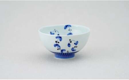 有田焼 しのぎ飯碗 ペア セット さび唐草リーフ【皓洋窯】食器 手描き 茶碗 2個 夫婦茶碗 ギフト 唐草 ちゃわん うつわ 赤 青 dl022