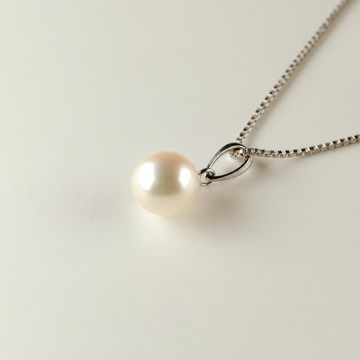 【ふるさと納税】 【天白真珠】8.5mm バロック球 （SVチェーン） [tenpaku33]
