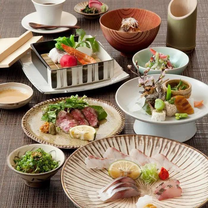 東京・有楽町で味わう坐来大分 最上級コース料理「坐来」ペアチケット