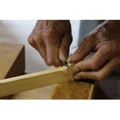 ふるさと納税 伊勢原市 秋山建具店 創業80年の建具職人がつくる『飾り組子入壁掛「籠目に桜」』[0040] |  | 03