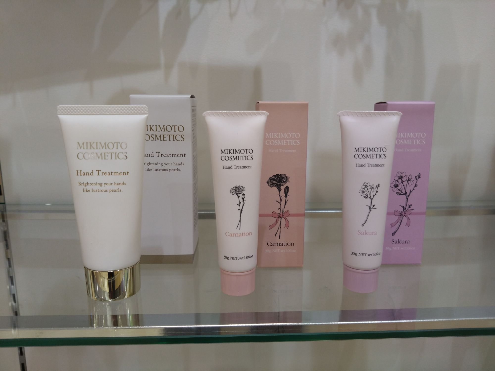 1854 ミキモト コスメティックス ハンドクリーム3点セット　ミキモトクループ 御木本製薬 伊勢志摩産真珠成分 超純水 ハンドクリーム 無香料 桜 カーネーション うるおい みずみずしい なじみやす