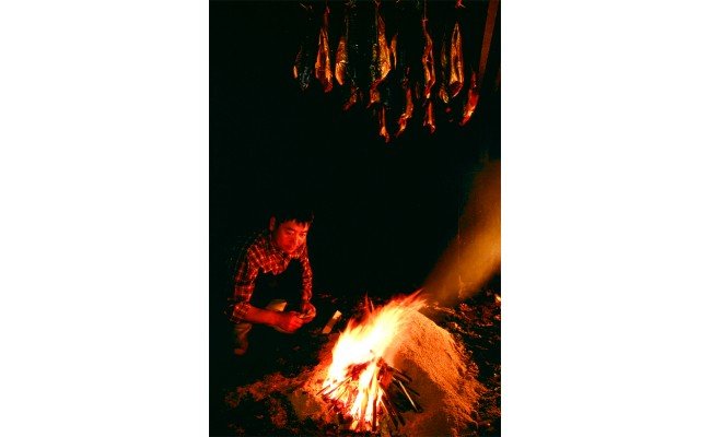 17-212 無添加・カラフト鱒・スモーク【2026年4月以降発送】