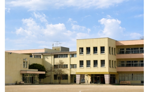 【笠間市立の小・中学校を支援】友部小学校 米 精米 白米 コシヒカリ こしひかり 真空 パック お米 お弁当 おにぎり 国産 茨城県 笠間市 いばらき