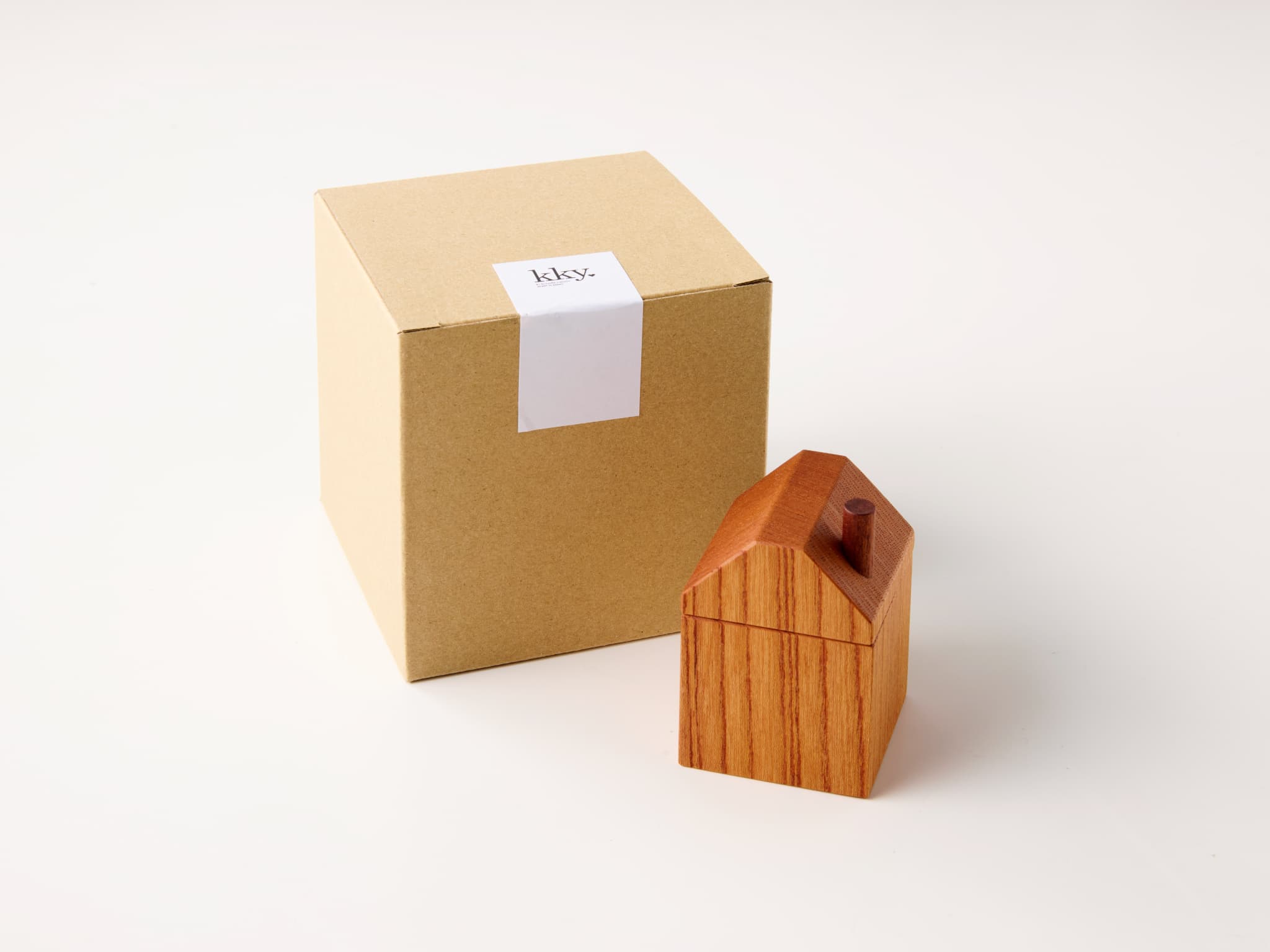 えんとつ屋根のおうち型 乳歯ケース 木製 乳歯入れ Teeth Chimney House 記念品 成長記録 子ども用 出産祝い 入学祝い ギフト 北欧風 ハンドメイド インテリア雑貨 小牧市 送料無