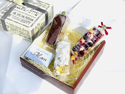 パウンドケーキ　3本セット（ホワイトチョコ、チョコバナナ、ベリー） ※離島への配送不可 _EJ02
