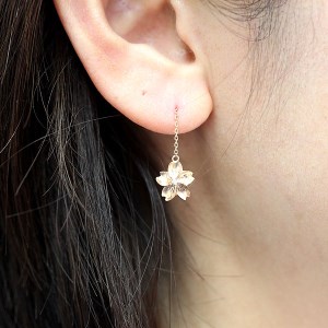 12-9-3 ピアス桜K10 選べるカラーダイヤモンド計0.04ct WG YG PG 揺れるピアス【f101-k10】