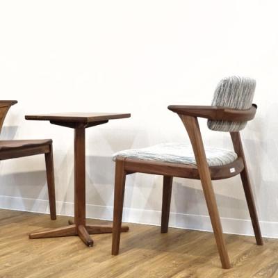 ふるさと納税 関市 B.H.ダイニングチェア(ショートアーム)【ウォルナット材】JBH-DCW207A |  | 01