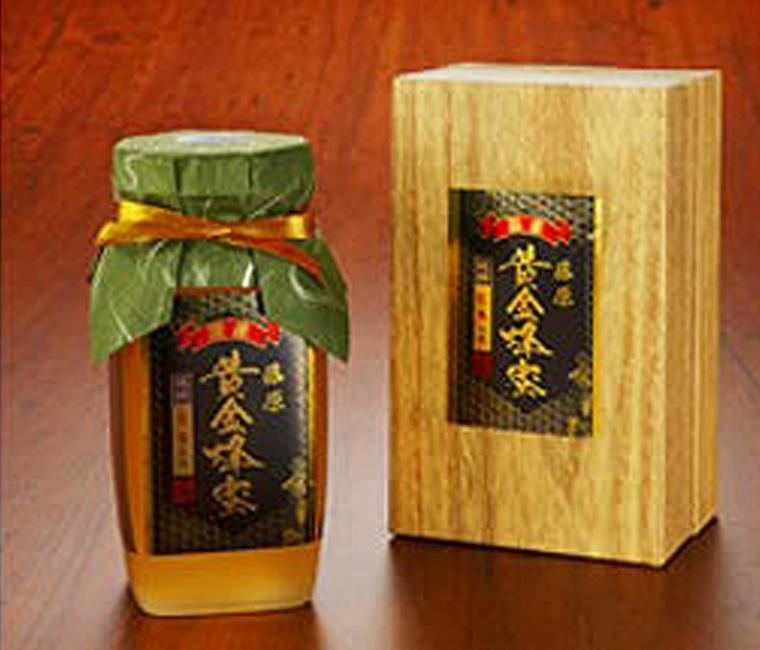 
                  栃の花 藤原黄金 はちみつ 550g 国産 純粋はちみつ 蜂蜜 ハチミツ 天然 無添加 希少 トースト パンケーキ ヨーグルト スイーツ 紅茶 料理 調味料 砂糖代用 朝食 お取り寄せ ギフト 贈り物 プレゼント お祝い 岩手県 盛岡市 東北 岩手 盛岡 有限会社藤原養蜂場
                