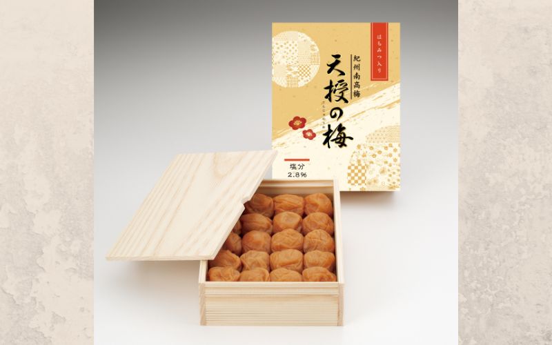 【塩分2.8%】天授の梅　はちみつ 400g（木箱入り）　 【kwm002】