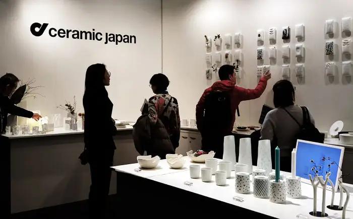 【瀬戸焼】スーパーバッグ#4 花器 ホワイト 【セラミック・ジャパン】 / 花瓶 インテリア ギフト プレゼント / 瀬戸市[BBBC022]