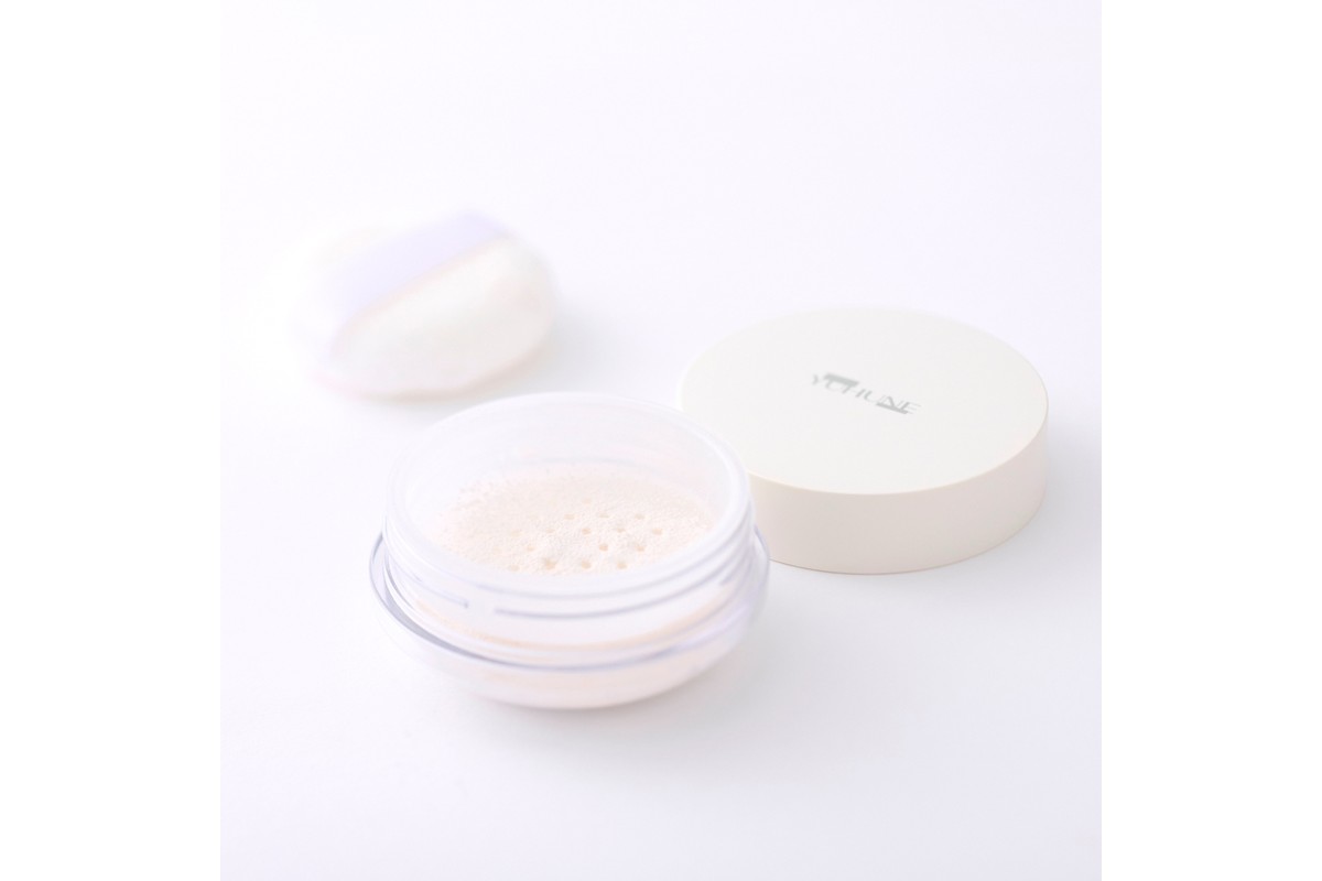 【YUHUNE】世界初！独自加工技術から生まれた球状シルク100％配合 フェイスパウダー（クリア） 5g　GM00001