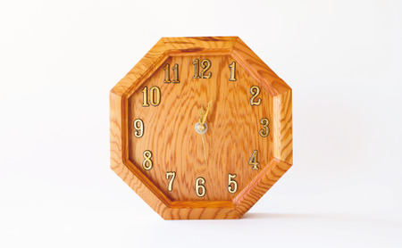 【屋久杉で創った】壁掛け時計(高橋工芸/055-1870) 工芸品 とけい 時計 壁掛 アナログ アナログ時計 シック おしゃれ シンプル 屋久杉 杉 木 木工 木材 インテリア 装飾 家 リビング 