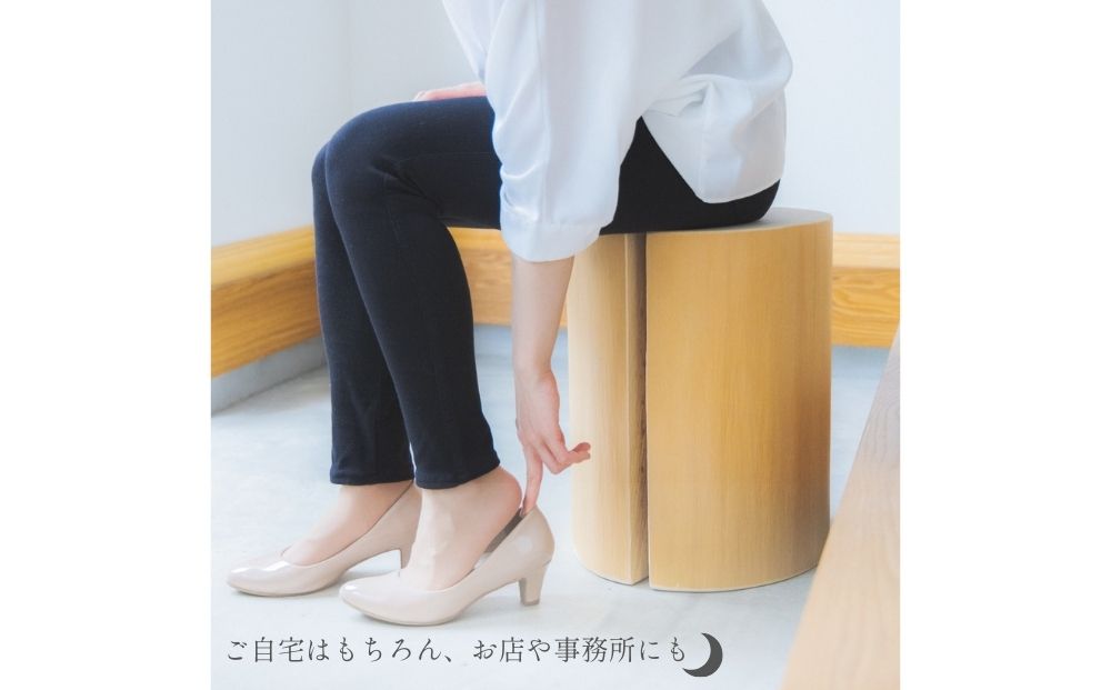 森の丸太スツール＜ヒノキ持ち手付き／磨き丸太仕上げ＞ / スツール オットマン 椅子 背割りあり LOGSTOOL サイドテーブル カフェ キャンプ 天然素材 おしゃれ ベンチ ヴィンテージ 木製 ア