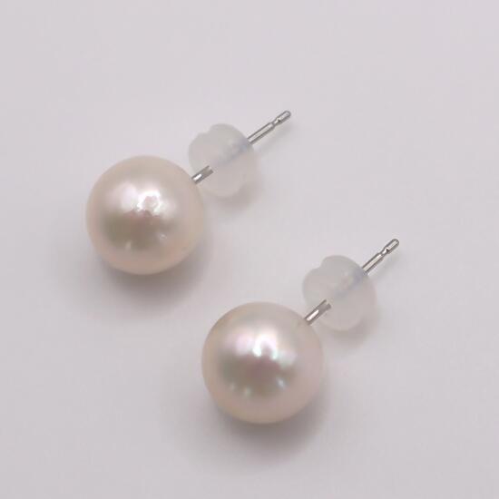 【ふるさと納税】2033 【大粒】Pt900　あこや真珠　9.0mm　スタッドピアス