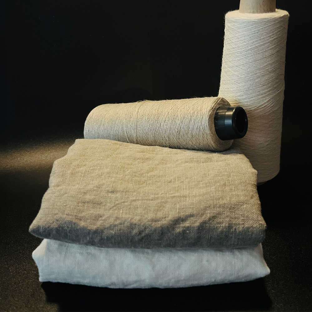 【ふるさと納税】柔らか加工のリネン100％のフェイスタオル2枚（2色）セット 吉野ヶ里町/どんどん良くなる[FCF075]