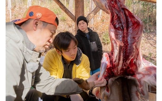 鹿を仕留め、命をいただく。狩猟体験　2名様 【食育 絆づくり 静岡県 伊豆市】F-39