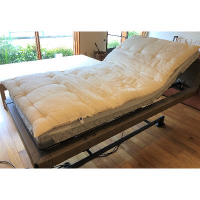 ふるさと納税 柏原市 介護ベッドにプラスする手作り敷きふとん+和晒しガーゼで作ったカバー(アイボリー)のセット