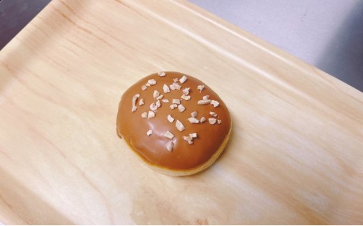 [№5313-0541]【冷蔵】生ドーナツ キャラメル 6個入り ドーナツ お菓子 焼菓子 おやつ 黒部市
