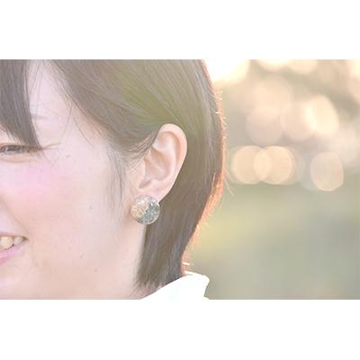 ふるさと納税 那賀町 木の藍染め×小花 樹脂ピアス |  | 02