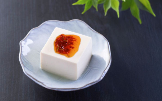 釜揚げひじき・横須賀しらすラー油セット（各1個/1個あたり140g）しらす 特製 ラー油 ご飯 お供 おつまみ 釜あげ ひじき 中華 料理 アレンジ にんにく 唐辛子 お土産【中華居酒屋『じぇっと天』