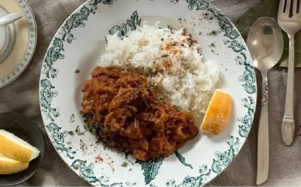 
            ポークカレー スパイス キット 4人分 合計4人分セット （79g×1個） ／ レシピ付き カレー 手作り 簡単調理 セット 北海道 北広島市 常温
          