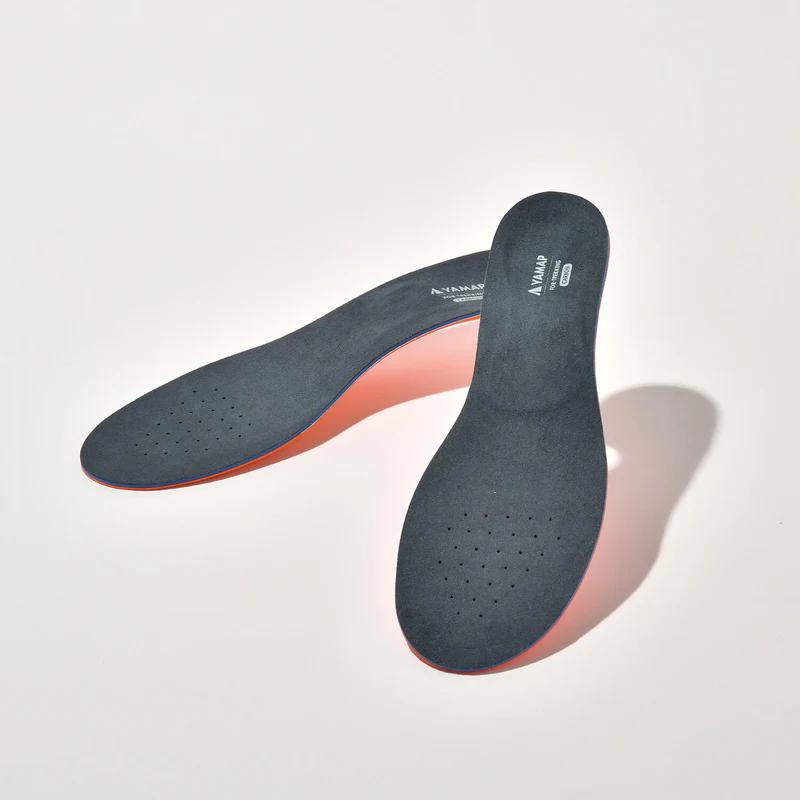 
            YAMAP別注 山を歩くインソール カーボン/UNISEX　１足　※在庫状況によって、最大６ヶ月程度お時間をいただく場合があります。
          