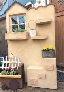 ガーデニング 雑貨お家型のシャビー塀＜Moon Rabbit＞