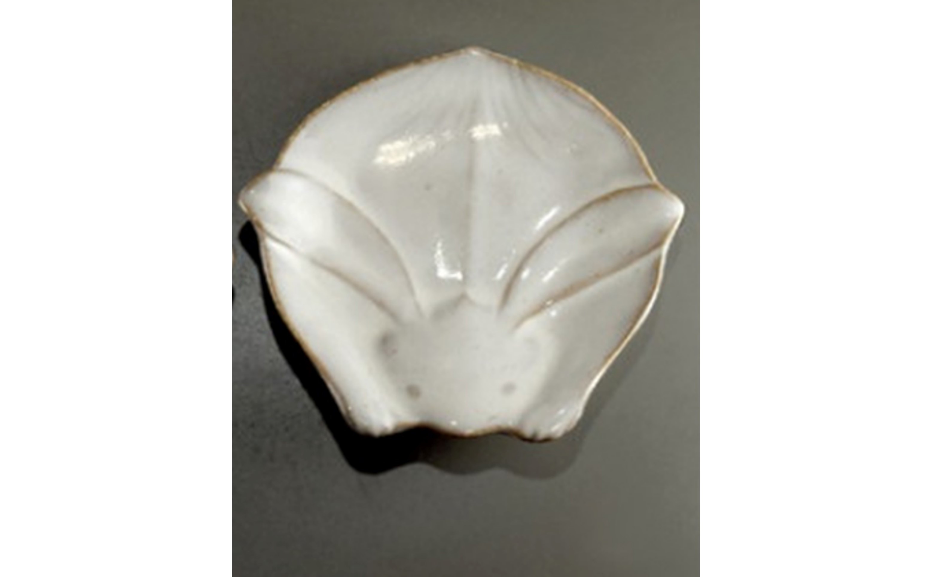 
                  萩焼 うさぎ皿 1客
                