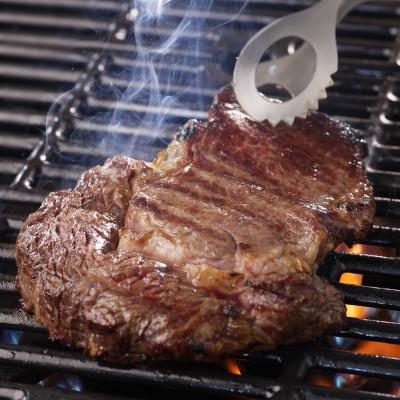 ふるさと納税 帯広市 豊西牛 厚切ロースステーキ　ギフト贈答用約700g(約350g×2枚)トヨニシソース付 |  | 03