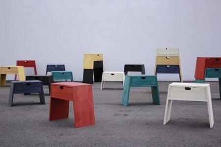 【PRIMO スタッキングスツール ヤマブキS】★腕利きの職人が仕上げたマットな高級感のある色彩と色褪せにくいセラウッド塗装 便利な収納付きで軽くて丈夫な実用性も兼ね備えたスツール