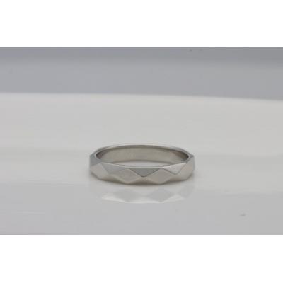 ふるさと納税 甲府市 PT999 鍛造リング　ひし形カット　9000509316 |  | 01