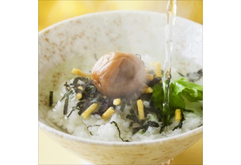 薬師梅『風』うすしお味 800g【0630-4】