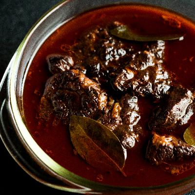 ふるさと納税 城陽市 近江牛約500g使用 煮込みビーフパイ |  | 02