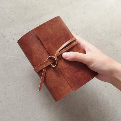 ふるさと納税 高槻市 【KAKURA】紐巻きmini6穴システム手帳 urushiレッド |  | 03