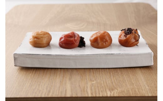 紀州南高梅 梅干し４種類セット計800g（200g×4箱）[中玉]２Ｌサイズ うめぼし 和歌山産 (化粧箱入)/紀伊国屋文左衛門本舗【kstb287A】