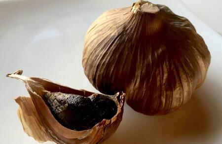 自然栽培ニンニク農園の「黒ニンニク 」150g