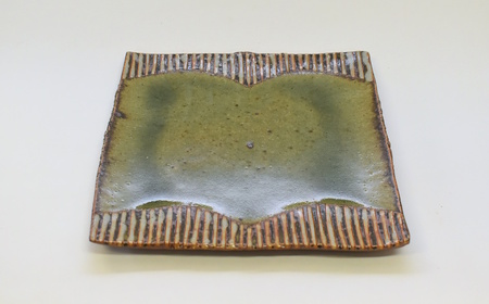 釉彩角皿 ライン模様 和食器 お皿 陶芸品《受注制作》皿 中皿 正方形 和食器 おすすめ プレート パスタ皿 サラダ皿 食器 おしゃれ モダン 陶芸 陶器 陶芸作家