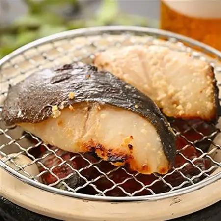 【直火焼き魚】銀だら西京焼 6切入 加熱済【配送不可地域：離島】【1700286】