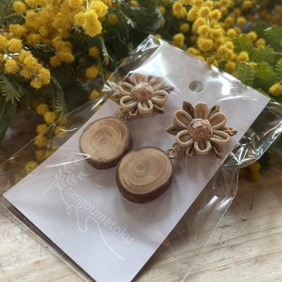 ふるさと納税 与謝野町 Wood Accessory　天然木の温かみを感じる職人手づくりの木とシルクつまみ細工のピアス |  | 02