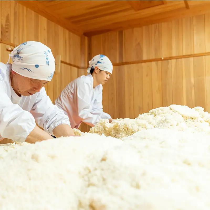 【定期便3回2ヶ月毎お届け】富士酢プレミアム900ml 2本セット 飯尾醸造 調味料 富士酢プレミアム お寿司 酢の物 純米酢 ドレッシング myz03 myz10 myz11 myz22